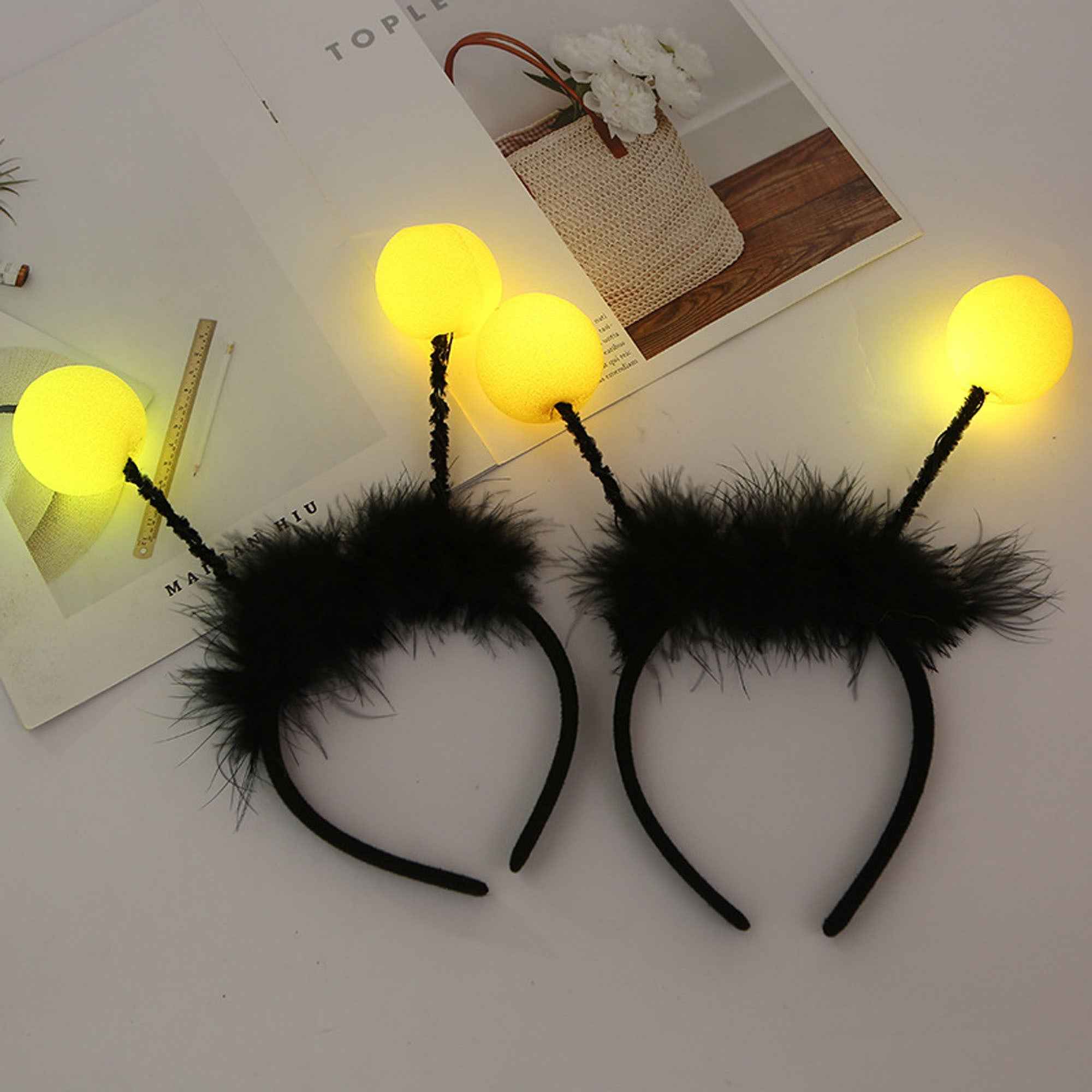 LED Bee Antenna Headband with Glowing Antennae - Battery-Powered (Batteries Not Included) - Cute Feather-like Antennae with Soft Black & Yellow Tips for Halloween Costumes, Cosplay, Themed Parties - Lightweight & Comfortable
