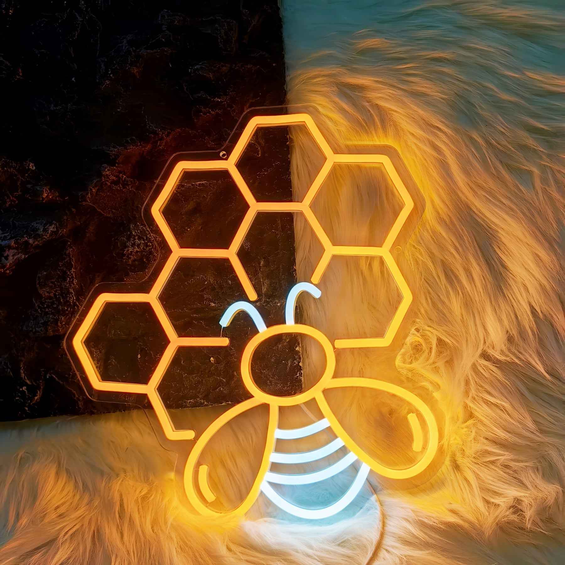 FOMZZE Cute Bee Neon Sign, USB Dimmable LED Light Up Sign, Creative Aesthetic Room Decor, with USB Light Compatible with Laptop, for Bedroom, Home Party, Birthday Gift, Wall Decor