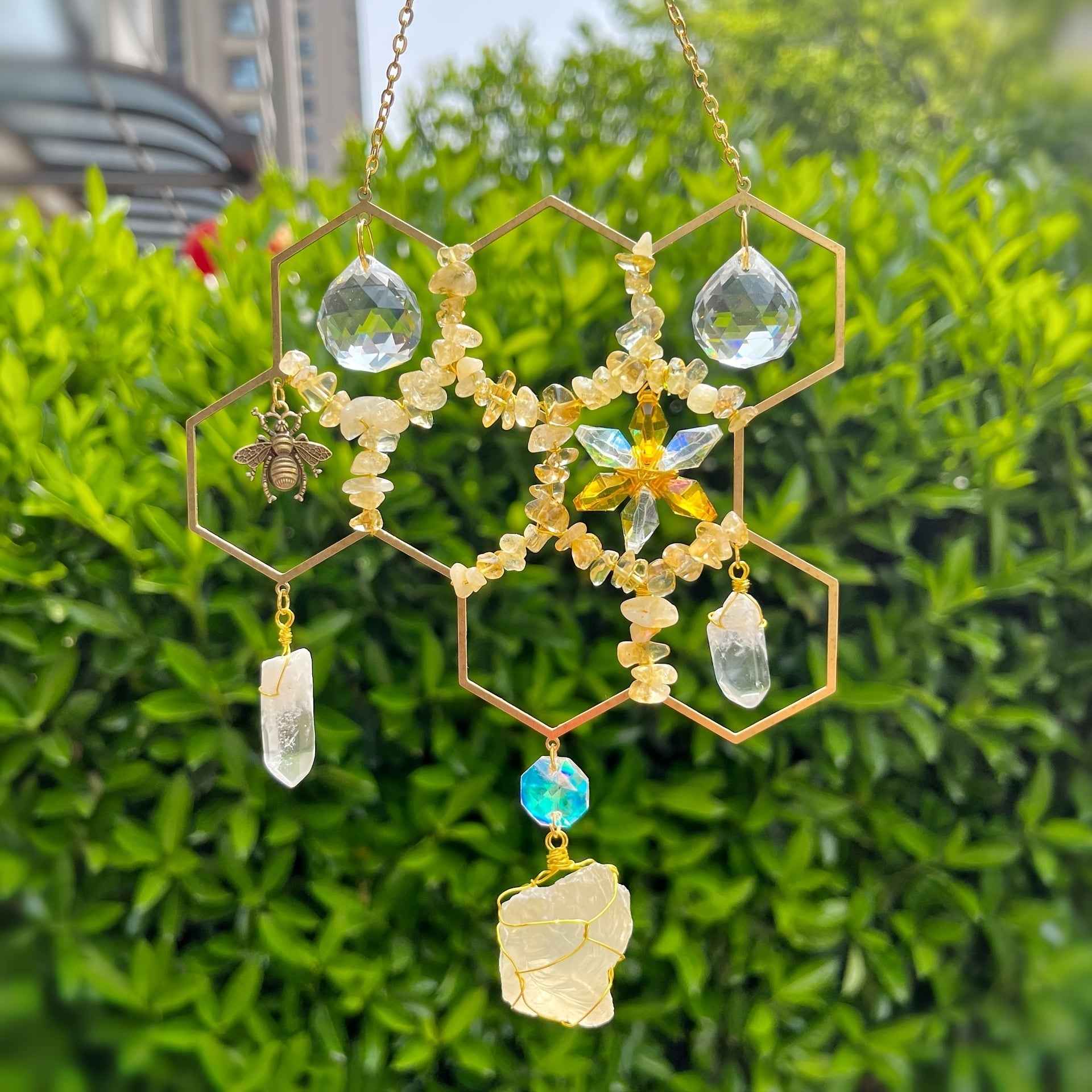 Enchanting Honeycomb Design Sun Catcher with Crystals & Bees - Metal Hanging Decor for Garden, Bedroom, Window, Balcony - Ideal Mother'S Day Gift, Garden Decor|Fantasy Theme|Intricate Craftsmanship, Outdoor Decor