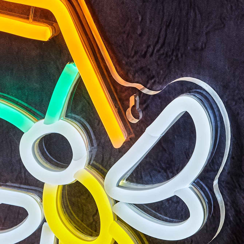 1pc Bee & Honeycomb LED Neon Sign - USB Powered Wall Art with Warm Yellow Glow, Modern Plastic Design for Home Decor, Parties, and Gifts, Unique Gift Item | Modern Neon Art | Plastic LED Sign, Neon Signs for Wall Decor